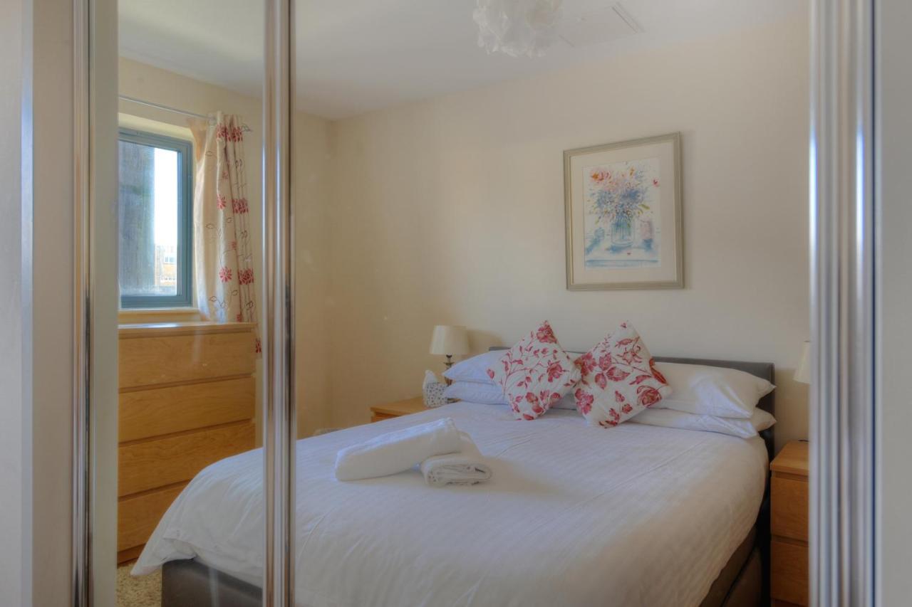 Harbour View Apartment Уест Бей Екстериор снимка