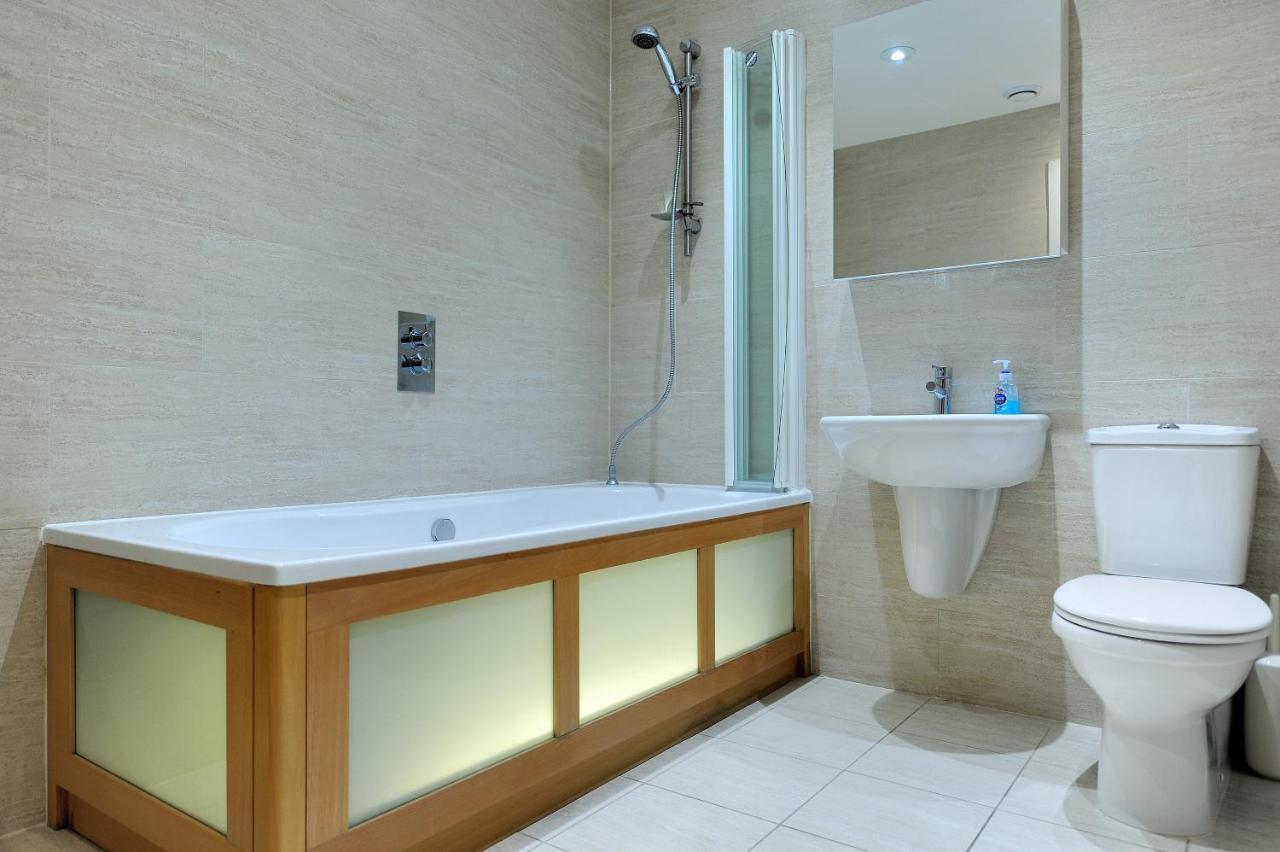 Harbour View Apartment Уест Бей Екстериор снимка